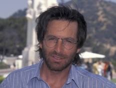 Robert Carradine, ‘Revenge of the Nerds’ and ‘Lizzie McGuire’ Star, Dead at 71